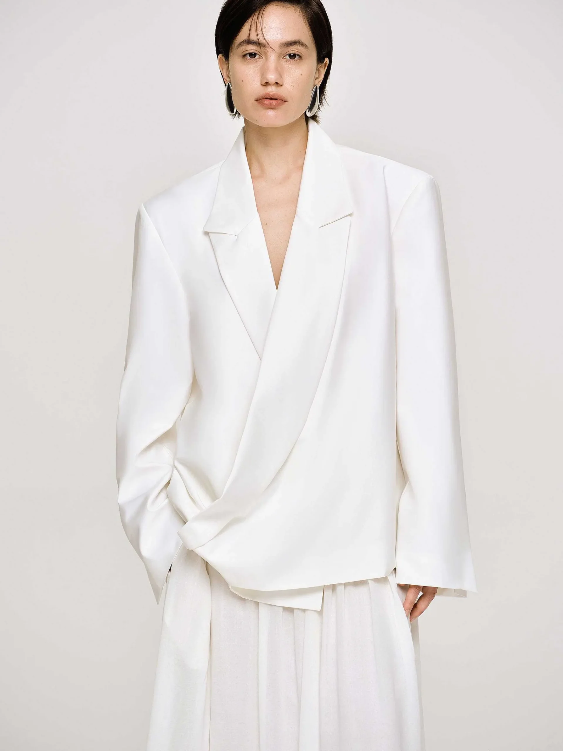 Source Unknown Accessoires-Baia Boxy Wrap Blazer, Blanc