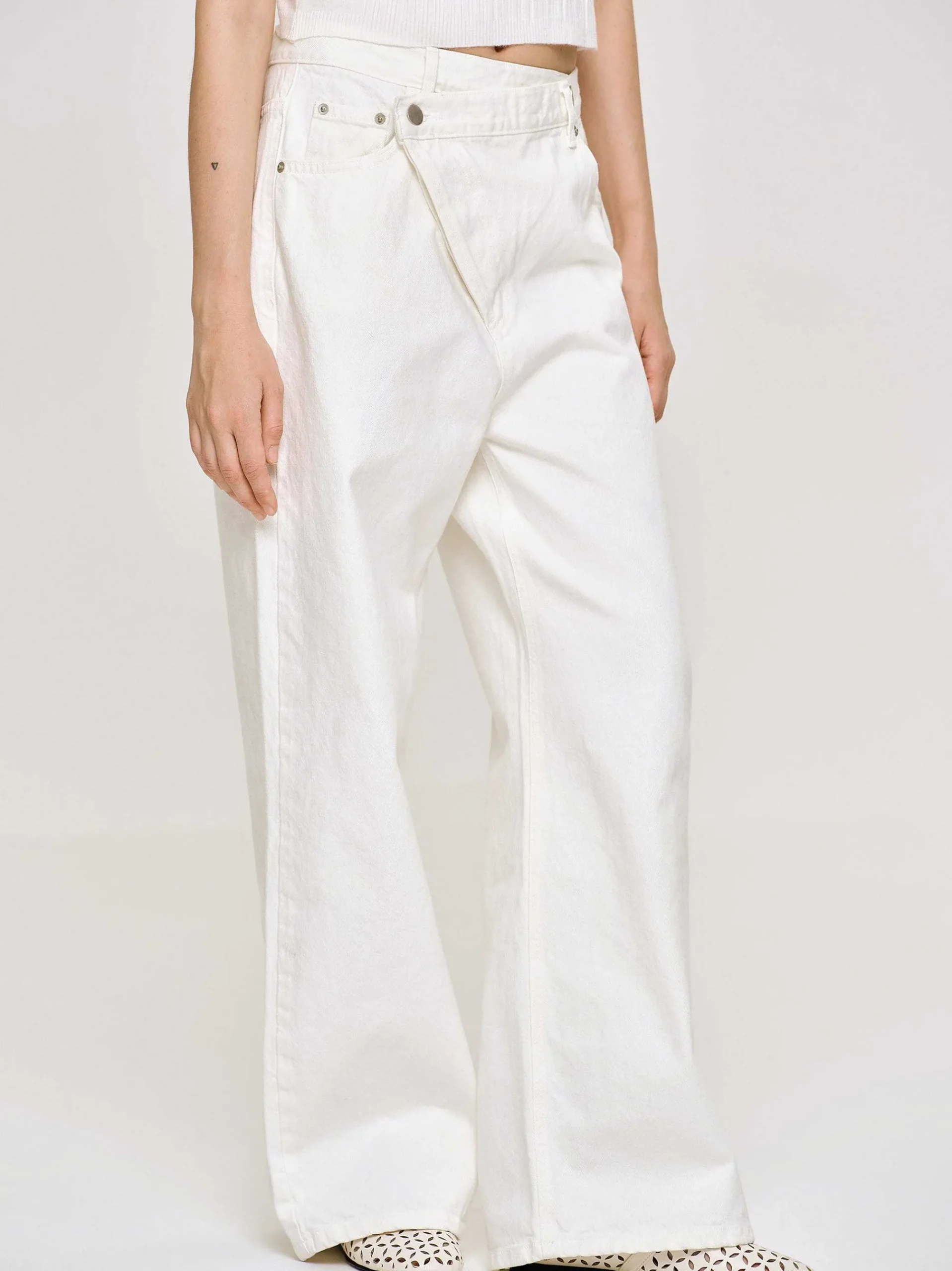 Source Unknown Vêtements-Jean Croise, Blanc