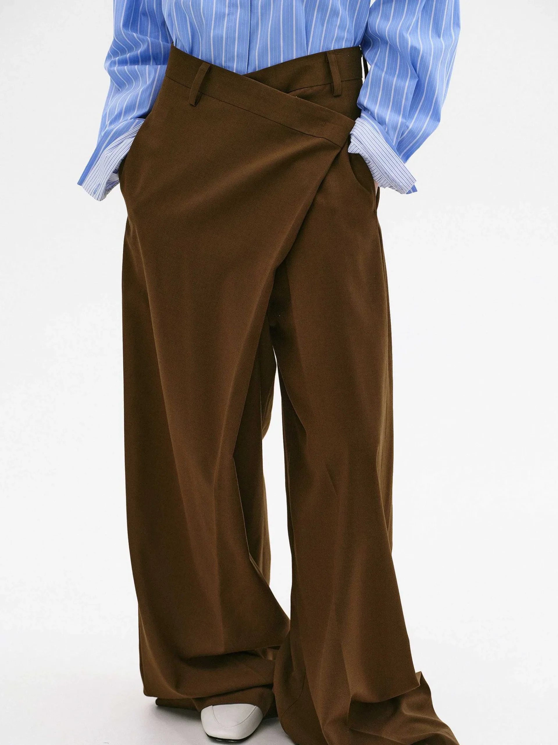 Source Unknown Vêtements-Pantalon Croise Rennert, Marron Selle