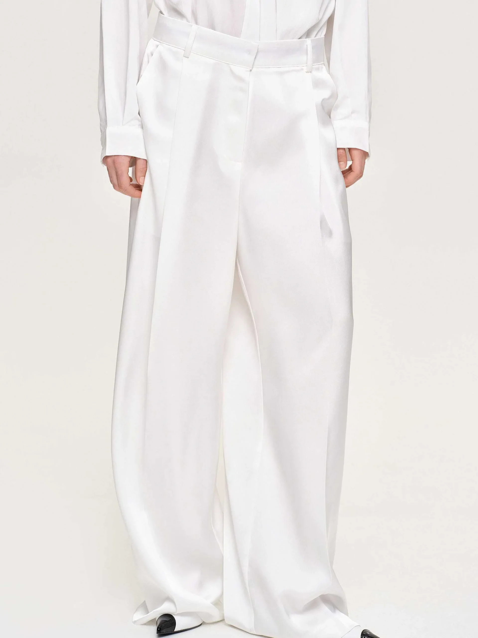 Source Unknown Vêtements-Pantalon Taiamo Fluide Satin, Blanc