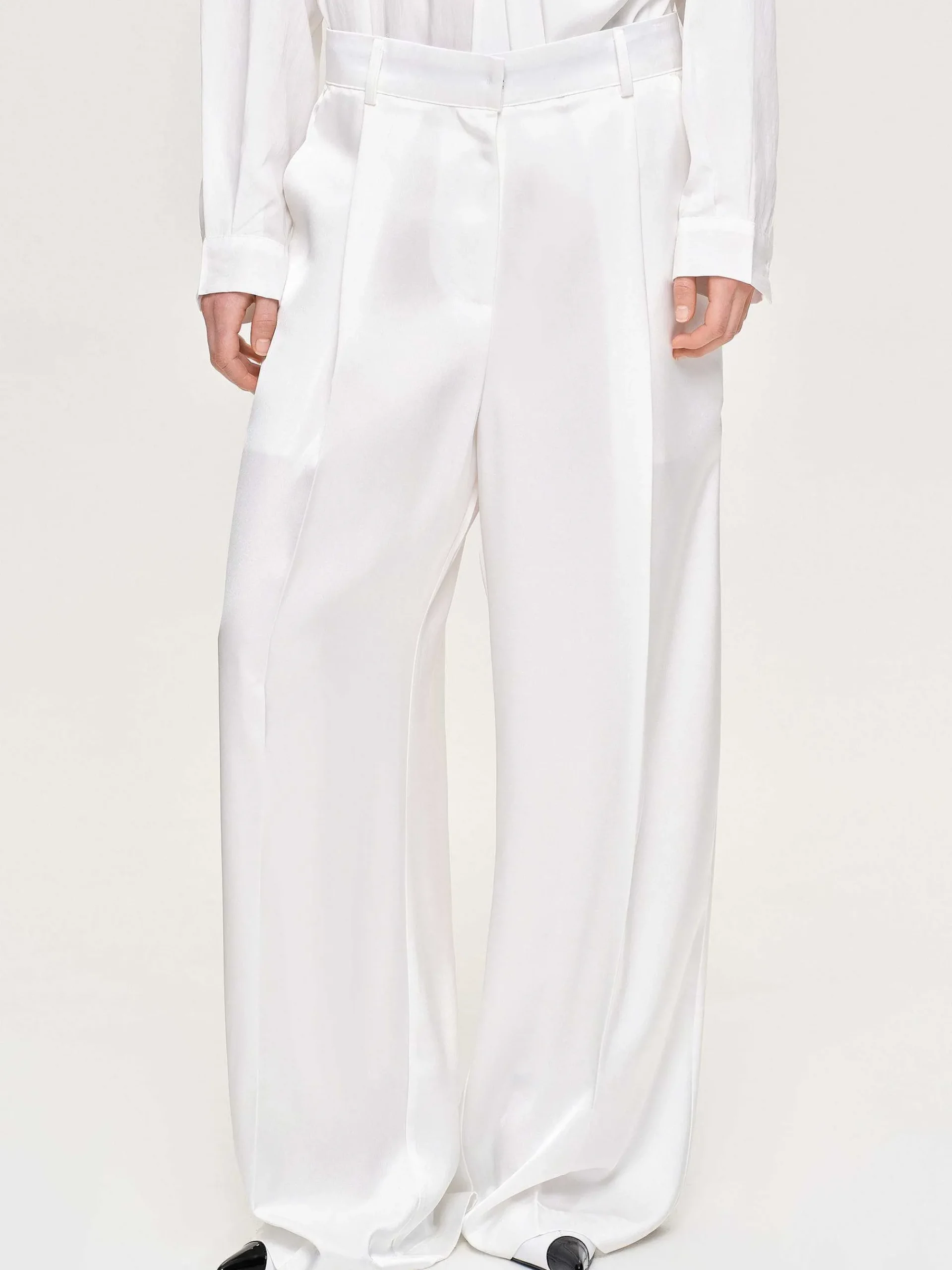 Source Unknown Vêtements-Pantalon Taiamo Fluide Satin, Blanc